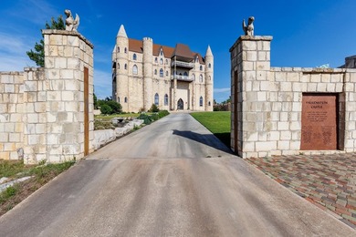 Falkenstein Castle - Burnet, Texas Inspired by the romantic - photo 3