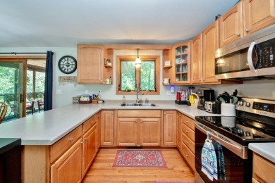 Charming Oak Run Home with Sunroom - photo 10