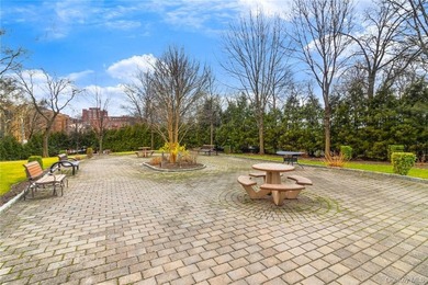 This high floor, 2-bedroom co-op apartment, with refinished - photo 17