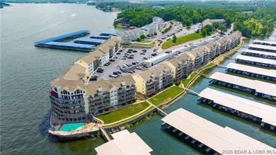 Experience the perfect blend of modern comfort & lakeside living - photo 22
