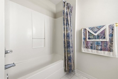 Welcome to this beautifully maintained all-brick 3-bedroom - photo 26