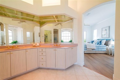 STUNNING LUXURY BAYFRONT HOME ON OVERSIZED LOT WITH GULF ACCESS - photo 27