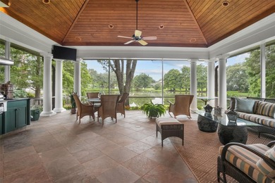 LOCATION. PRIVACY. A FLOOR PLAN THAT LIVES WELL.
Set within - photo 2
