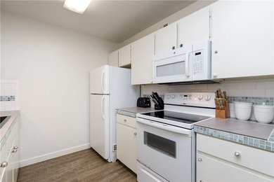 Sea You at the Beach! This charming 2-bedroom, 1-bath condo - photo 10