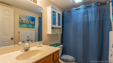 Seller is offering a credit toward new flooring & countertops - photo 12