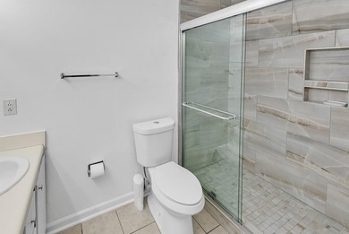 Convenience meets value in this updated first-floor 2 bedroom, 2 - photo 25