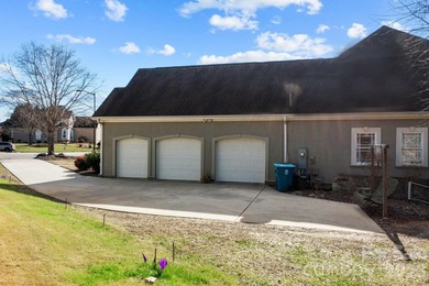 Welcome to 543 Muirfield Way, a stunning residence nestled - photo 36