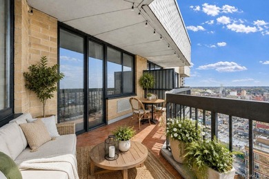 ** Luxury High Rise with Full Time Doorman** **On-Site Super and - photo 8