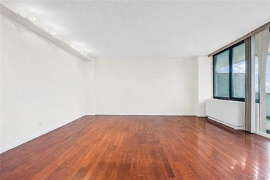 ** Luxury High Rise with Full Time Doorman** **On-Site Super and - photo 9