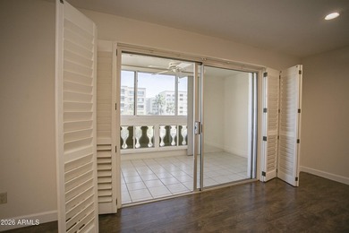 Prime location just 1 mile from Scottsdale! North/south exposure