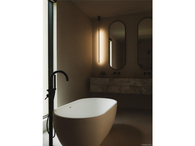 Discover a rare offering that blends modern luxury with spa-like - photo 14