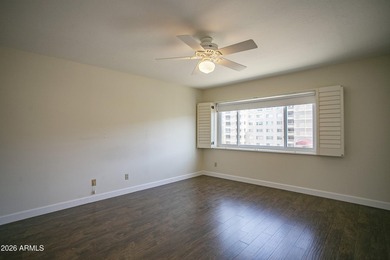 Prime location just 1 mile from Scottsdale! North/south exposure