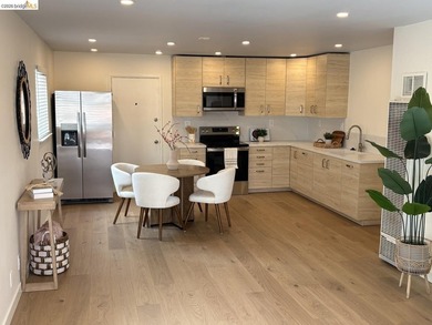 Rare opportunity for the savvy investor! Seven units total (5 - photo 16