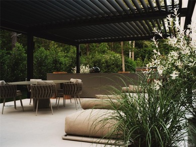 Discover a rare offering that blends modern luxury with spa-like - photo 19