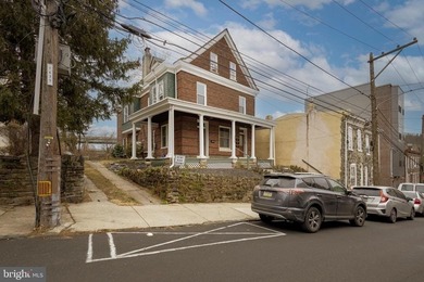 (private lake, pond, coastal) Home For Sale in Philadelphia Pennsylvania