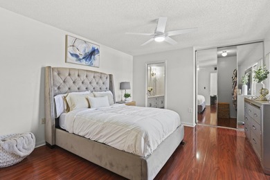 Charming 2-bedroom townhouse with both bedrooms featuring - photo 21