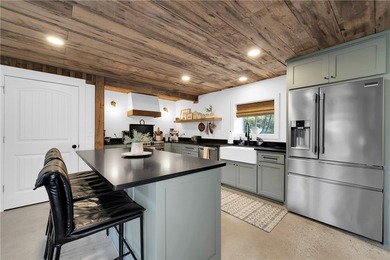 Discover Corvus Creek, a modern masterpiece on 18acres in - photo 31