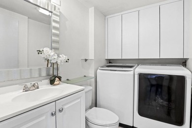 Charming 2-bedroom townhouse with both bedrooms featuring - photo 31