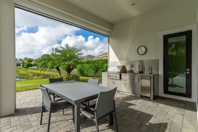 Discover refined luxury living in this exquisitely designed - photo 47
