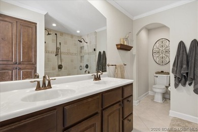 This stunning 5 bedroom home features breathtaking panoramic - photo 15