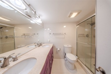 BEAUTIFULLY REFRESHED: FURNISHED AS IS 2 BEDROOM 2 BATH, MOVE IN - photo 20