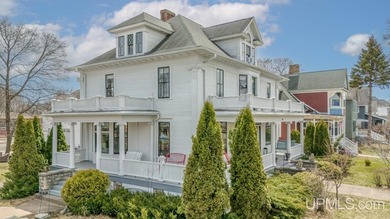 Lake Michigan - Delta County Home Active Under Contract in Escanaba Michigan