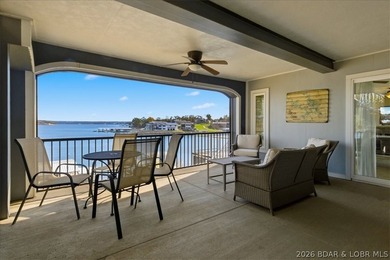This stunning 5 bedroom home features breathtaking panoramic - photo 32