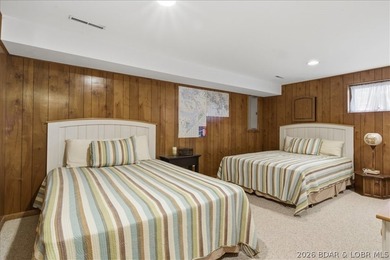 This stunning 5 bedroom home features breathtaking panoramic - photo 35