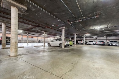 Welcome to this fully renovated 2-bedroom, 2-bath en-suite condo - photo 44