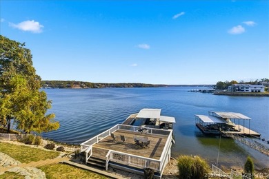This stunning 5 bedroom home features breathtaking panoramic - photo 47