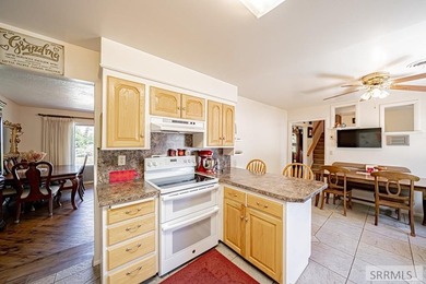 Experience the beauty of riverfront living with this incredible - photo 14
