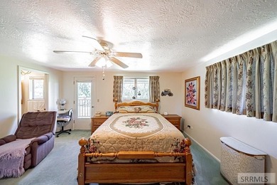 Experience the beauty of riverfront living with this incredible - photo 15