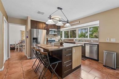 Welcome Home to Twelve Oaks in Town & Country! Step into this - photo 22