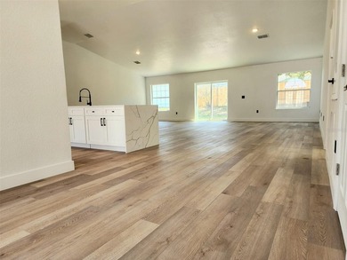 One or more photo(s) has been virtually staged. Luxury Living at - photo 3
