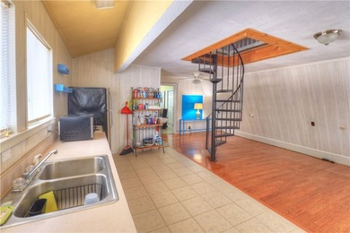 : Great weekend get a way, retirement home or rental. Double lot - photo 5