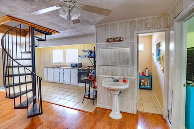: Great weekend get a way, retirement home or rental. Double lot - photo 6