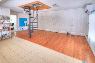 : Great weekend get a way, retirement home or rental. Double lot - photo 9