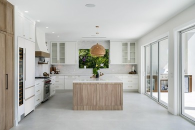 Welcome to paradise at 117 Leoni Drive in the exclusive Venetian - photo 11