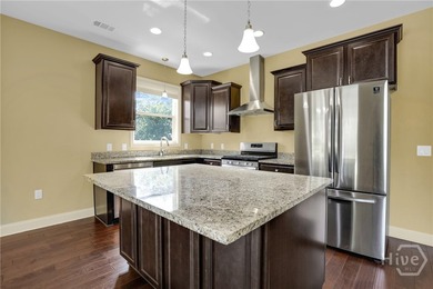 Welcome to this beautiful Thunderbolt home designed for both - photo 13
