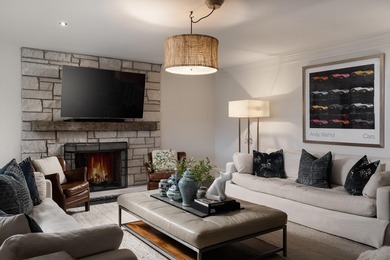 A truly rare offering in Mequon. Now expanded to include a - photo 8