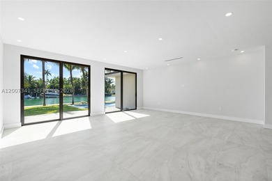 Completely redesigned modern waterfront home in the exclusive - photo 23
