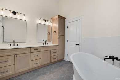 *PRICE IMPROVEMENT* Motivated Sellers! Set on 30 breathtaking - photo 33