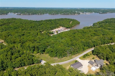 Exceptional 25-acre development opportunity in the highly - photo 35