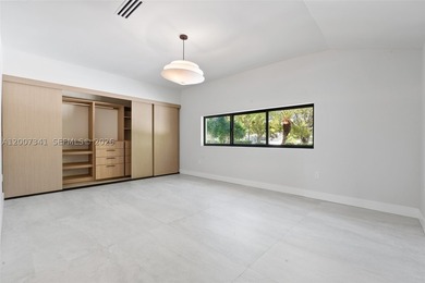 Completely redesigned modern waterfront home in the exclusive - photo 37