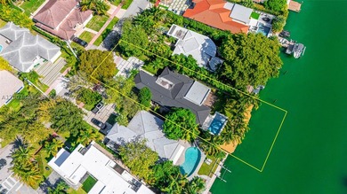 Completely redesigned modern waterfront home in the exclusive - photo 38