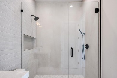 Welcome to paradise at 117 Leoni Drive in the exclusive Venetian - photo 39