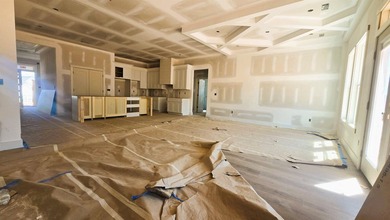 Welcome to Artisan Estates, an exclusive new enclave of just 33 - photo 12