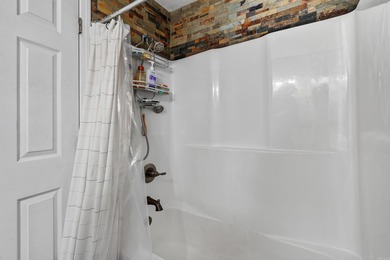 Welcome home to this well maintained 4 bedroom 2 bath home - photo 18