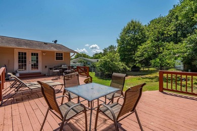 Welcome home to this well maintained 4 bedroom 2 bath home - photo 28