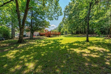 Welcome home to this well maintained 4 bedroom 2 bath home - photo 33